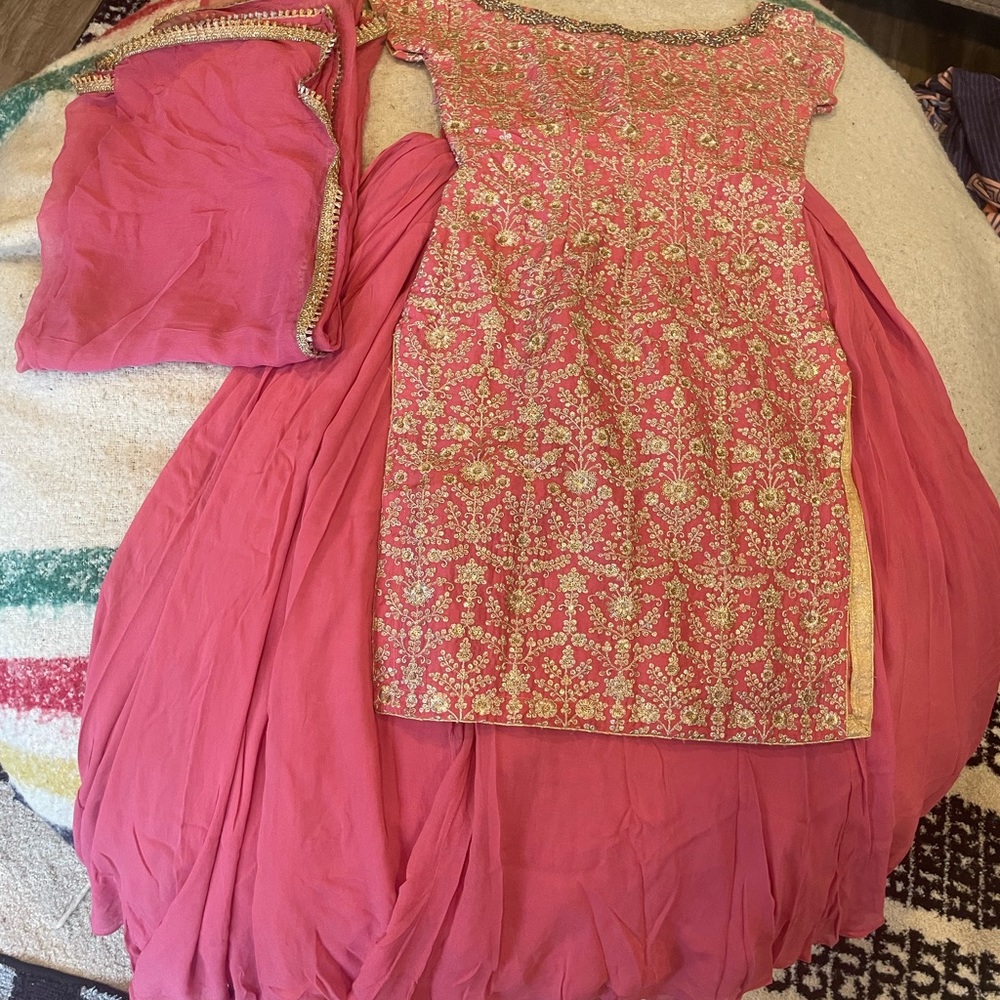 Sharara suit - Picture 16 of 16